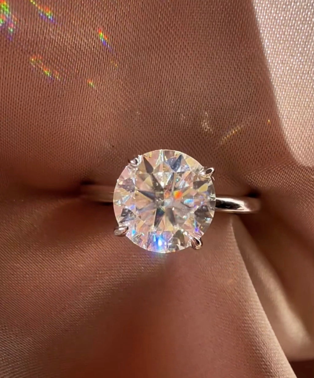 The Georgia Round Cut Ring