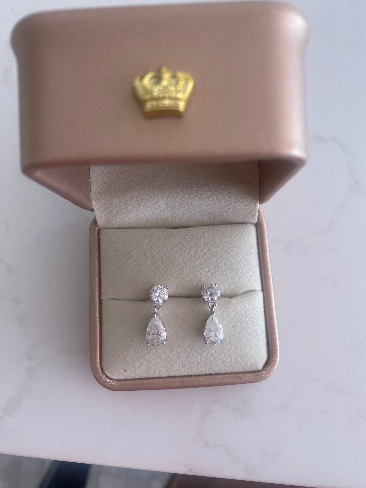 ✨ Pear Drop Earrings✨