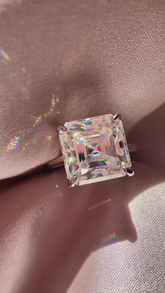 The Isla Asscher Cut Ring